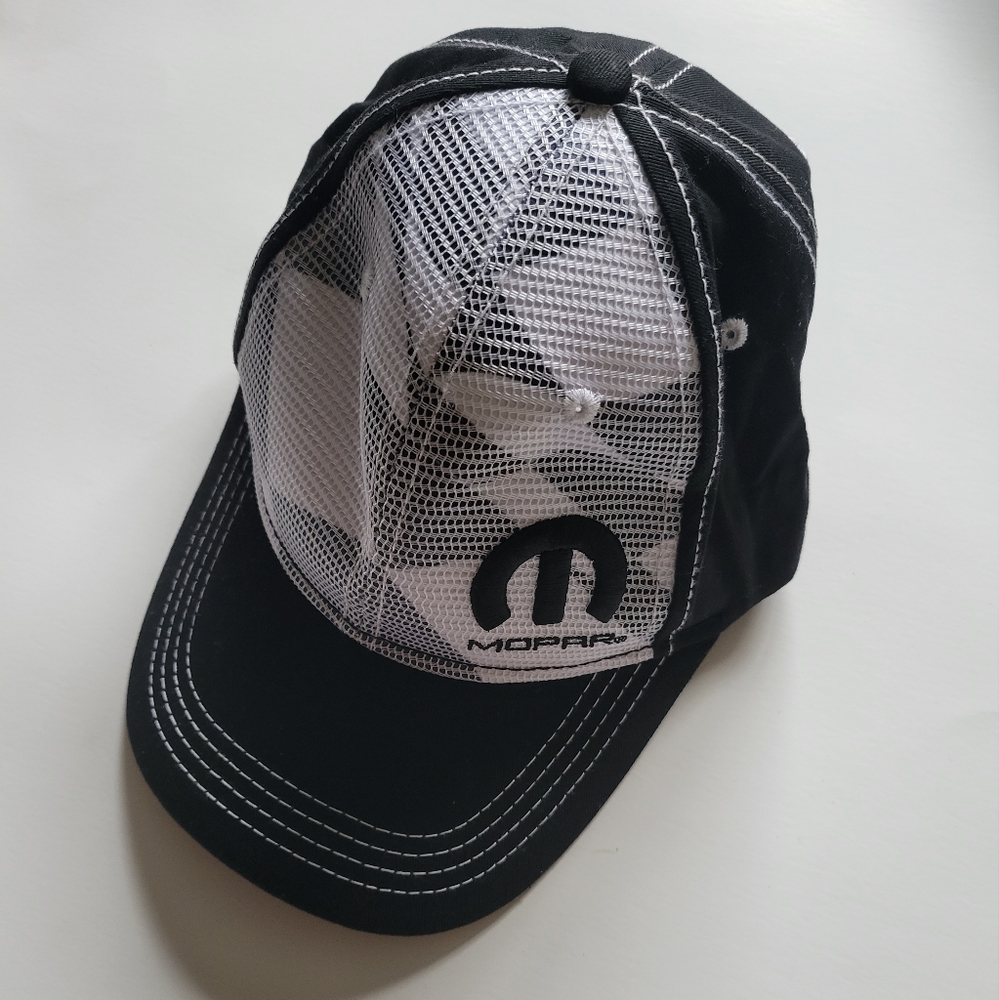 MOPAR BLACK & WHITE TRUCKER CAP W/ MESH DETAIL